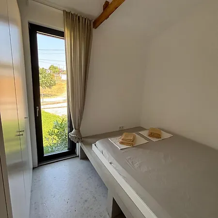 Modern Summer House Popi Case de vacanță