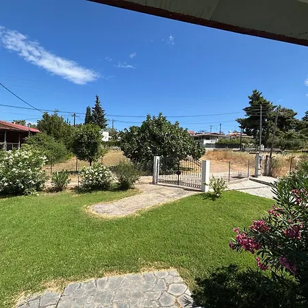 Modern Summer House Popi Palioura