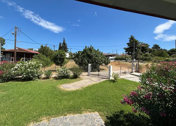 Modern Summer House Popi Palioura