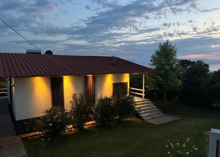 Modern Summer House Popi