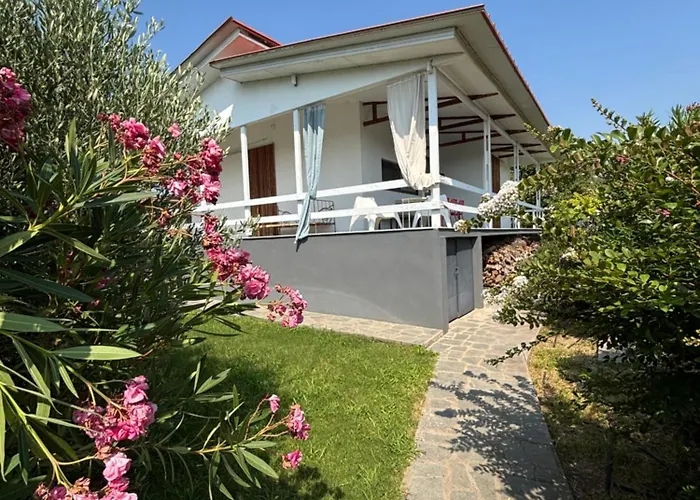 Modern Summer House Popi Vakantiehuis Palioura